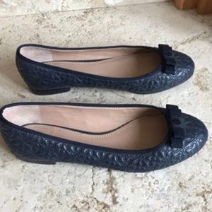 Tory Burch Navy Blue Flower Quilted Leather Bow Flats